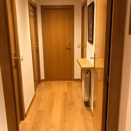 Comodo Y Amplio Apartamento En Berga
